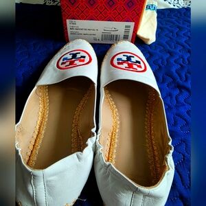 Tory Burch White Flats with Red and Blue Logo Darien Loafer